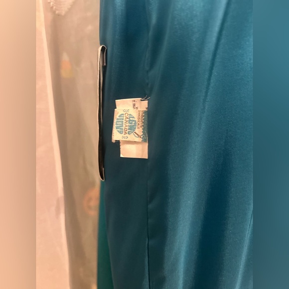 Vintage 80s Pure Virgin Wool Teal Overcoat — Miss Style Creations - Picture 4 of 8